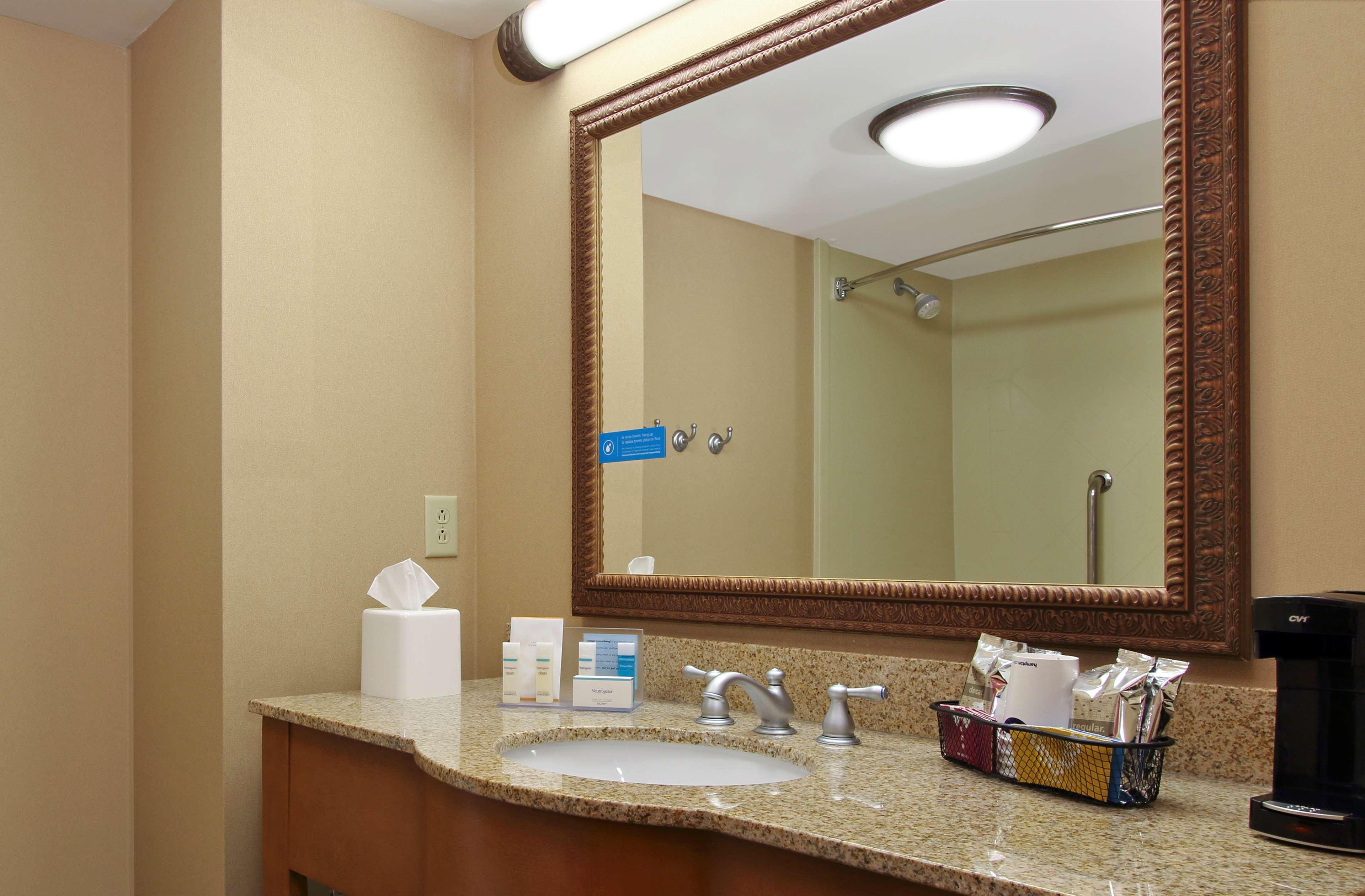 Hampton Inn & Suites Madisonville Eksteriør bilde