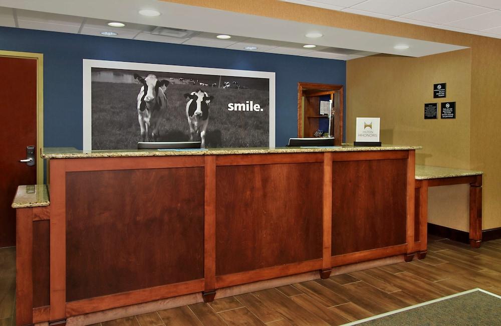 Hampton Inn & Suites Madisonville Eksteriør bilde