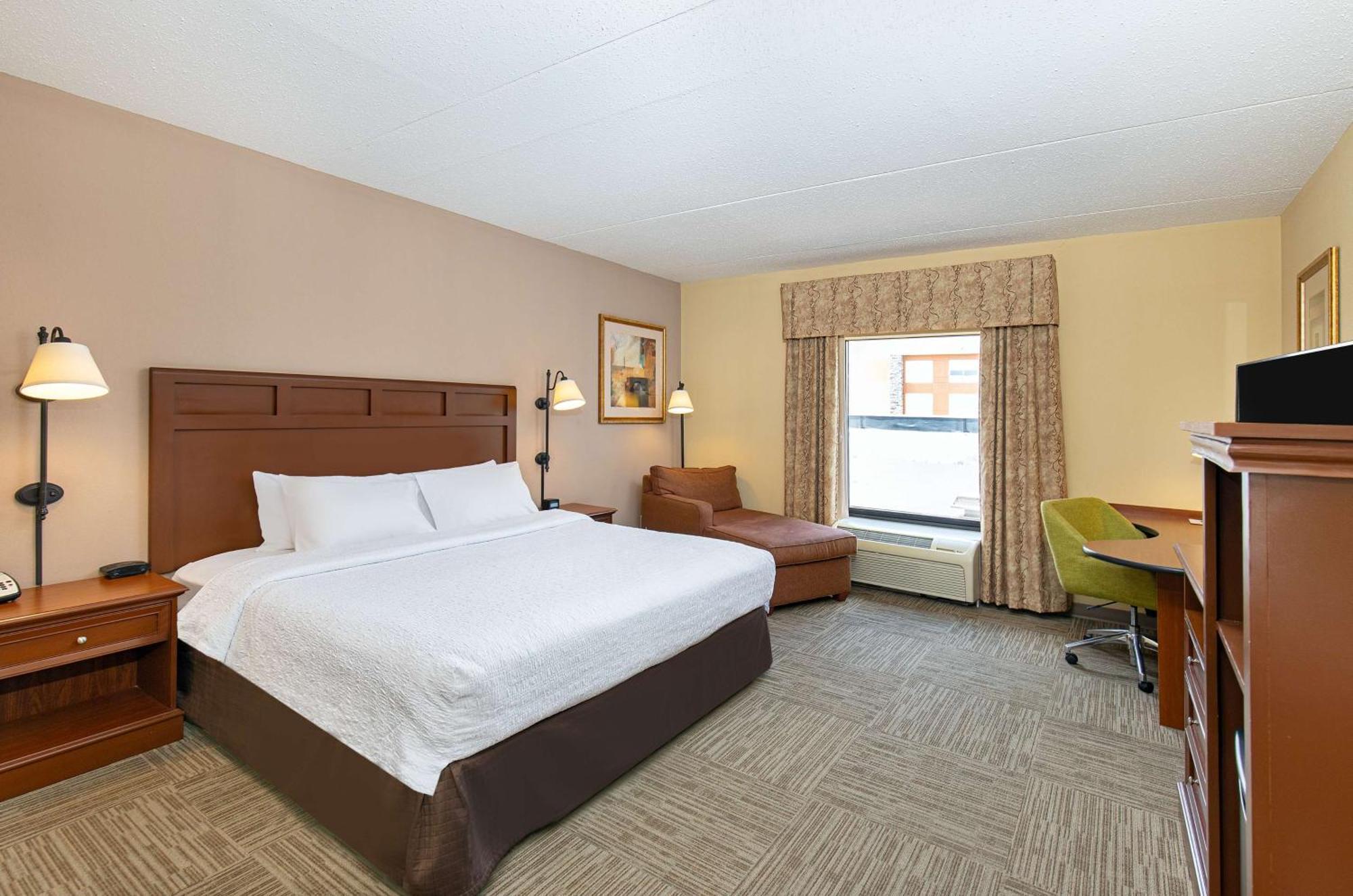 Hampton Inn & Suites Madisonville Eksteriør bilde