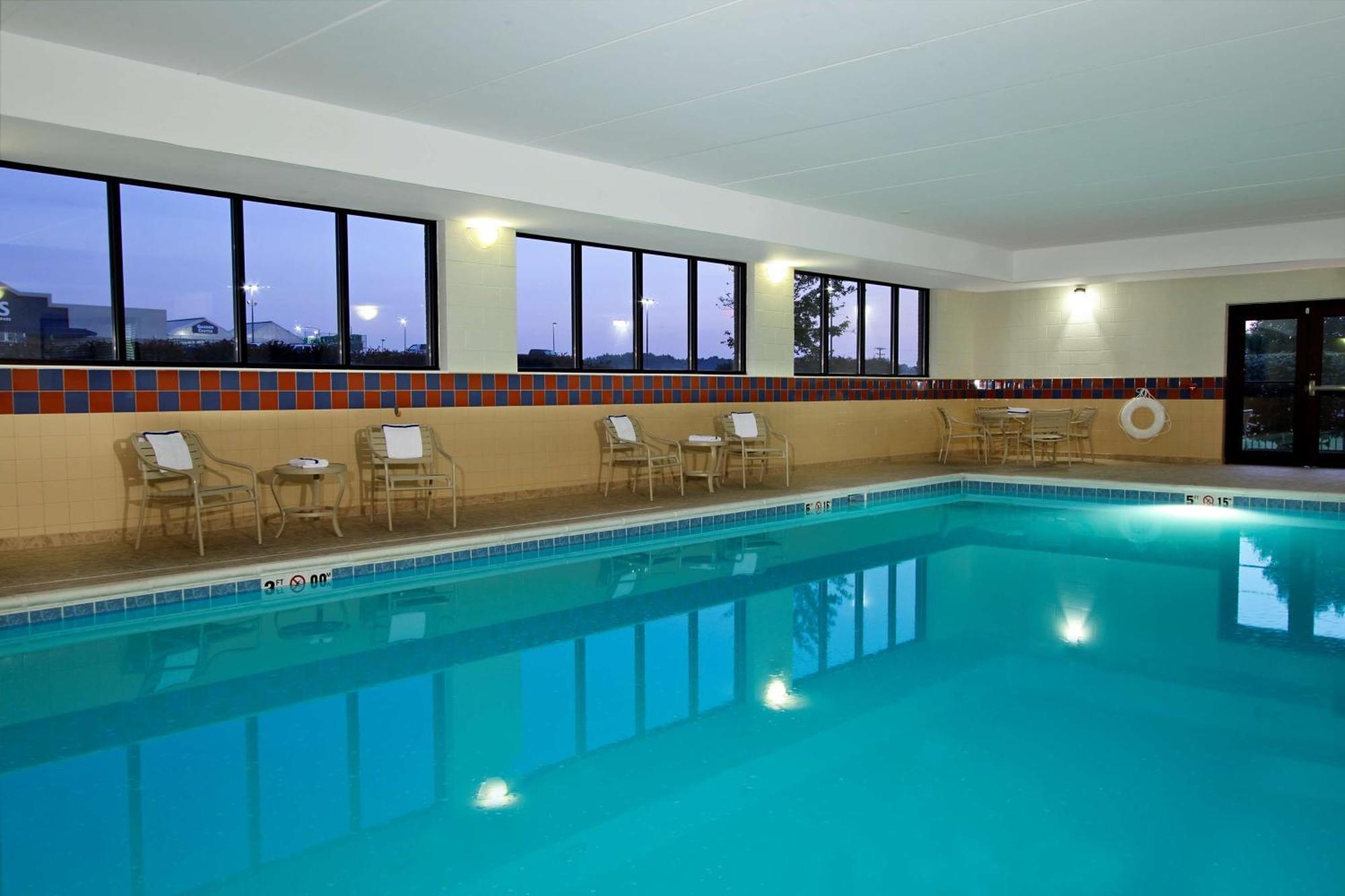 Hampton Inn & Suites Madisonville Eksteriør bilde