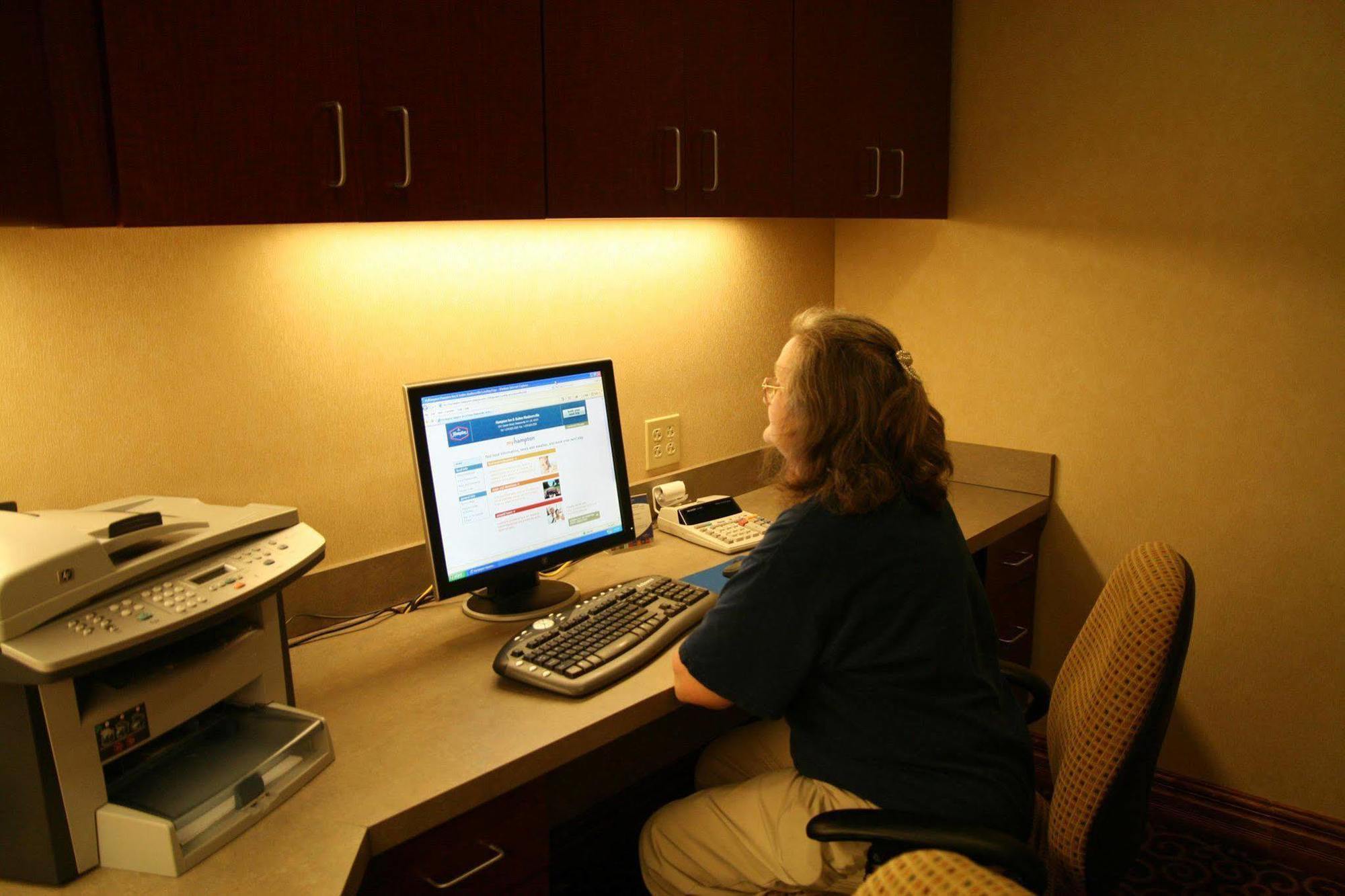 Hampton Inn & Suites Madisonville Eksteriør bilde